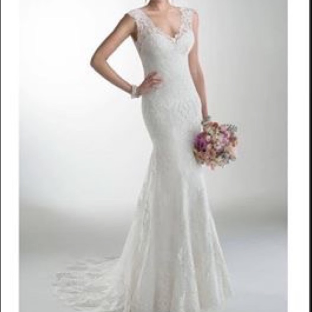 Maggie Sottero  wedding dress size 6